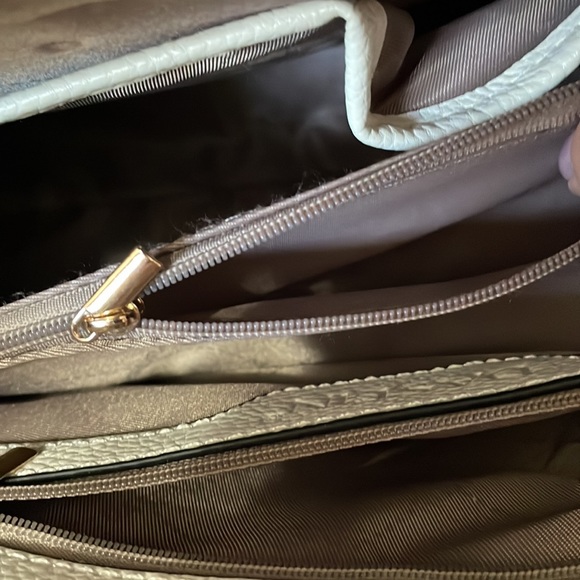 Dasein Women’s Bag Handbag Tote White with Gold Accents Pockets Organize - Picture 12 of 14